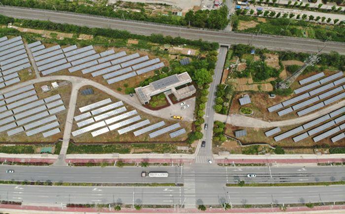 無人機正在巡檢（攝影：胡杰）